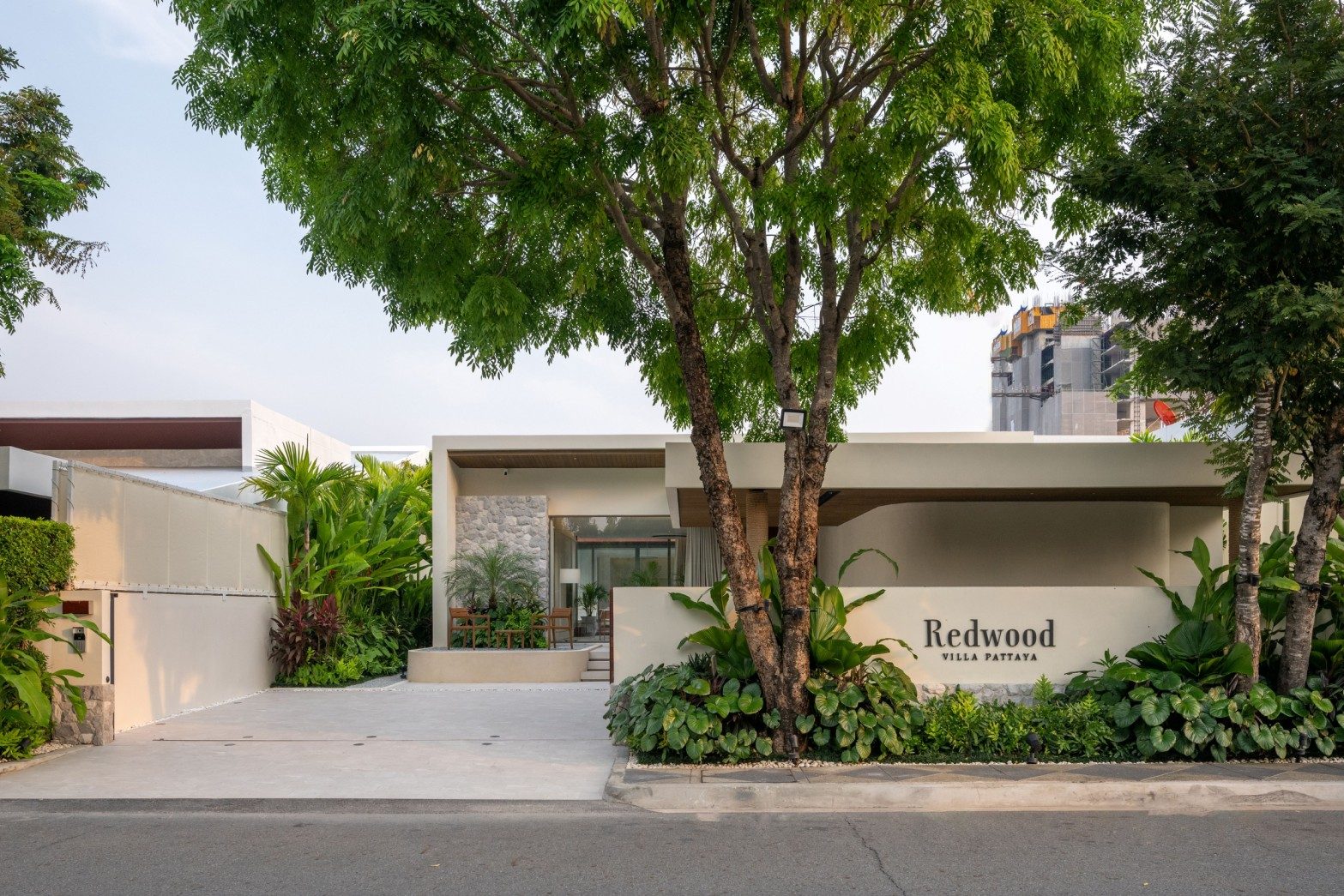พูลวิลล่า Redwood Villa Pattaya นาจอมเทียน 3 ห้องนอน ใกล้หาด 200 เมตร